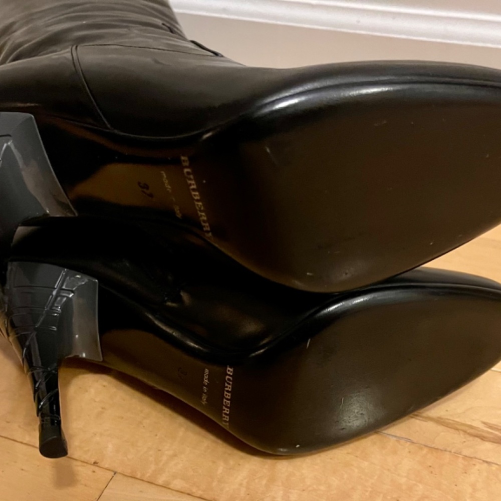 Burberry knee high boots - Picture 4 of 6